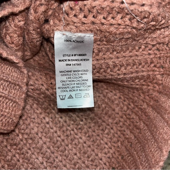 LOVE AT FIRST SIGHT CRISS CROSS BOW KNIT SCOOP NECK SWEATER / PINK / SIZE MEDIUM - Picture 5 of 5